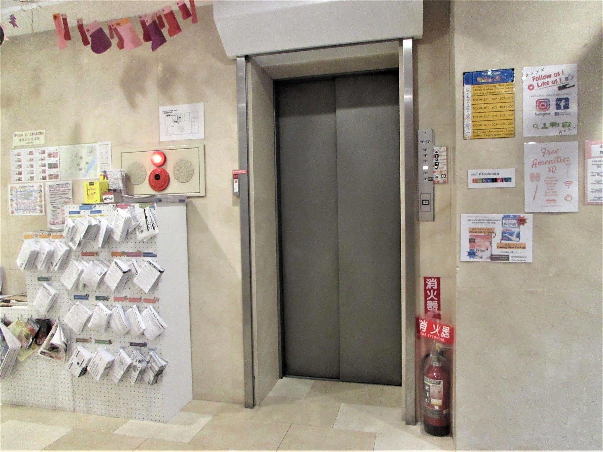 Khaosan Tokyo Laboratory Hotel Екстериор снимка