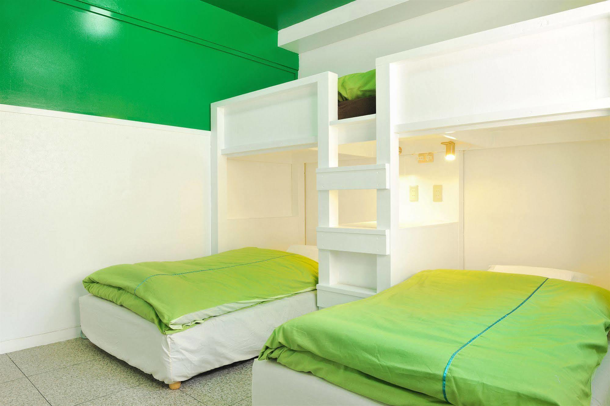 Khaosan Tokyo Laboratory Hotel Екстериор снимка