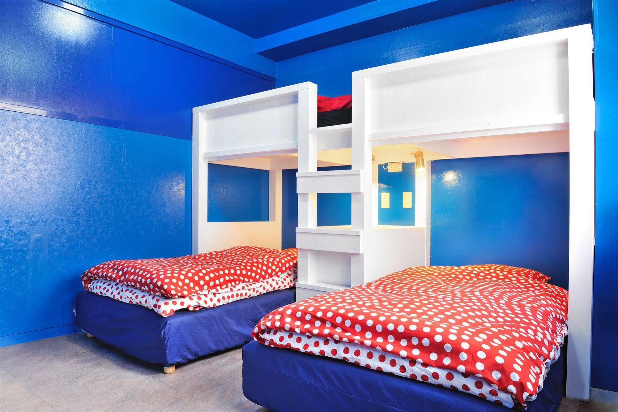 Khaosan Tokyo Laboratory Hotel Екстериор снимка